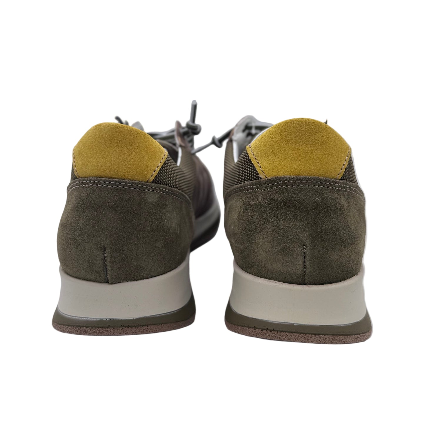 SNEAKER FARBKONTRAST