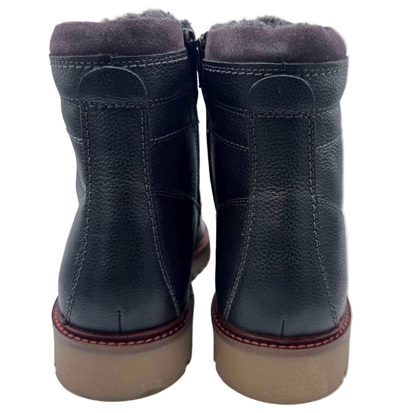 GEFÜTTERTE SCHNÜRBOOTS