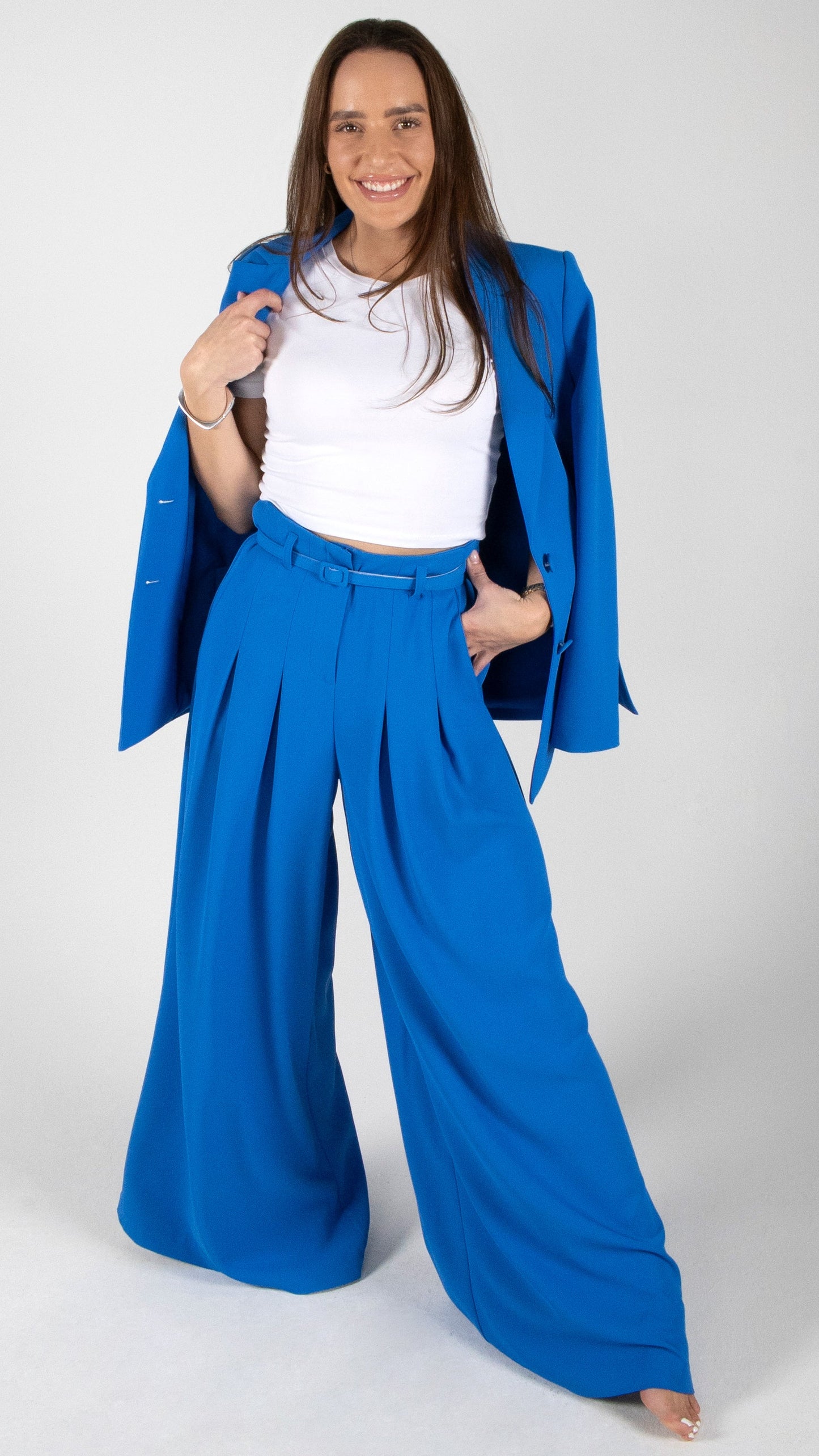 HOSE WIDE LEG MIT BUNDFALTEN & GÜRTEL