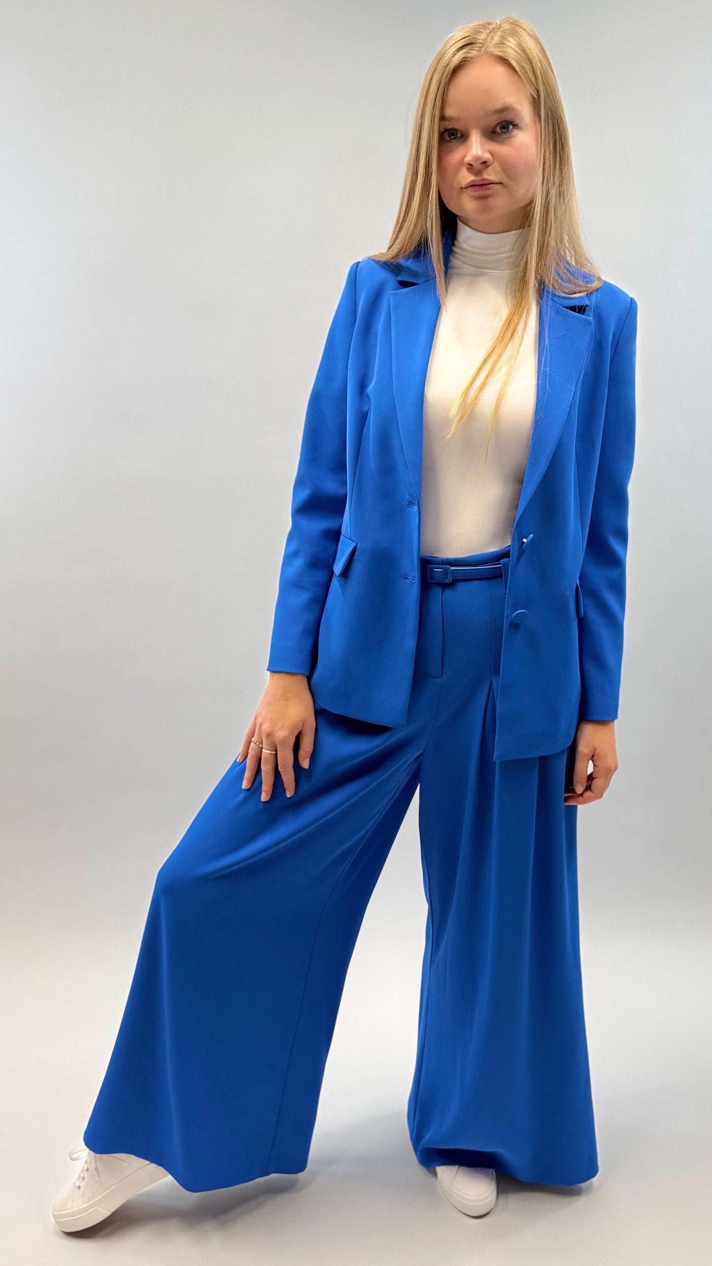 'MARA' LONGSLEEVE MIT STEHKRAGEN OFFWHITE