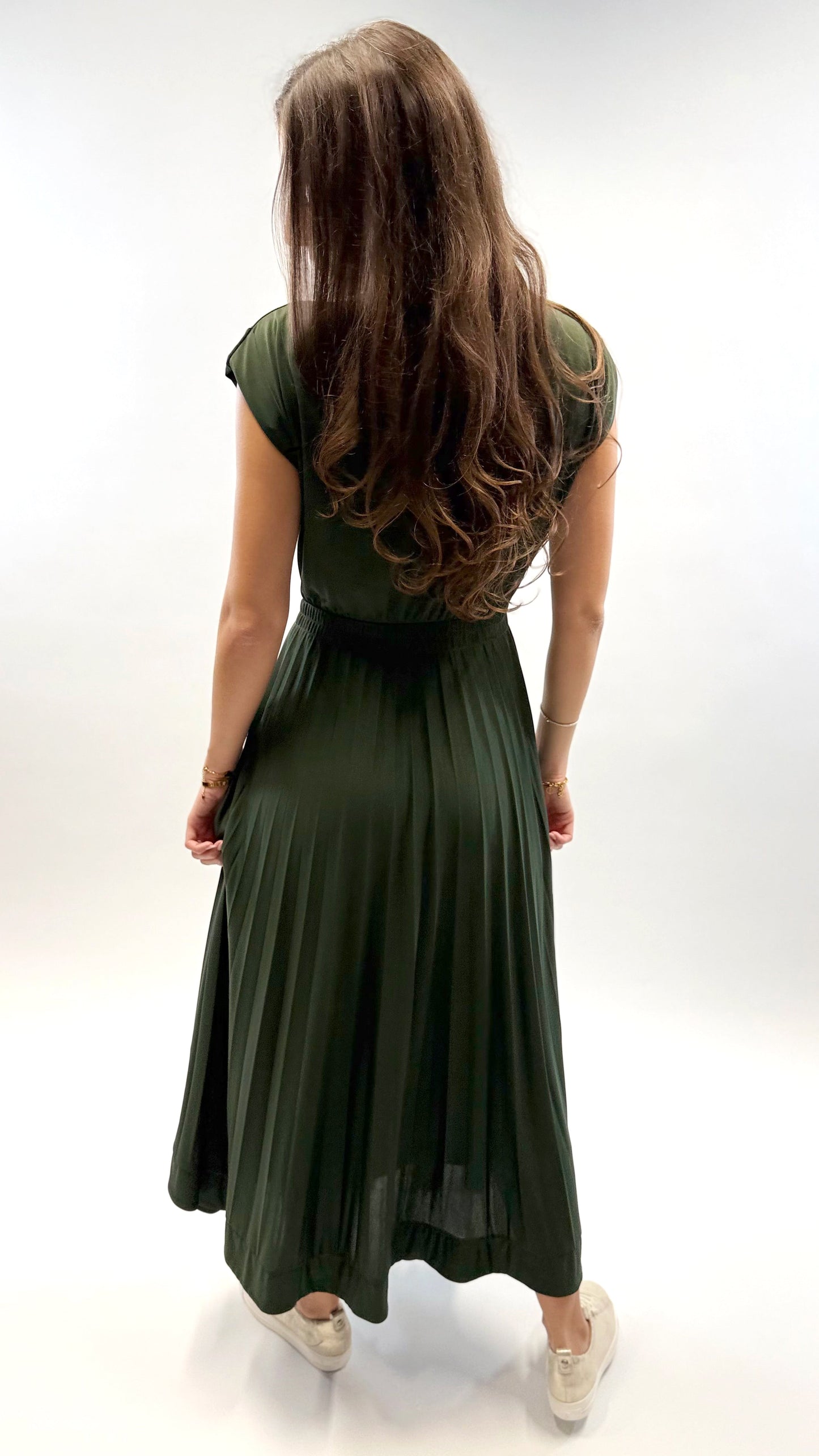 PLISSEE FALTEN KLEID MIT SMOK DETAIL