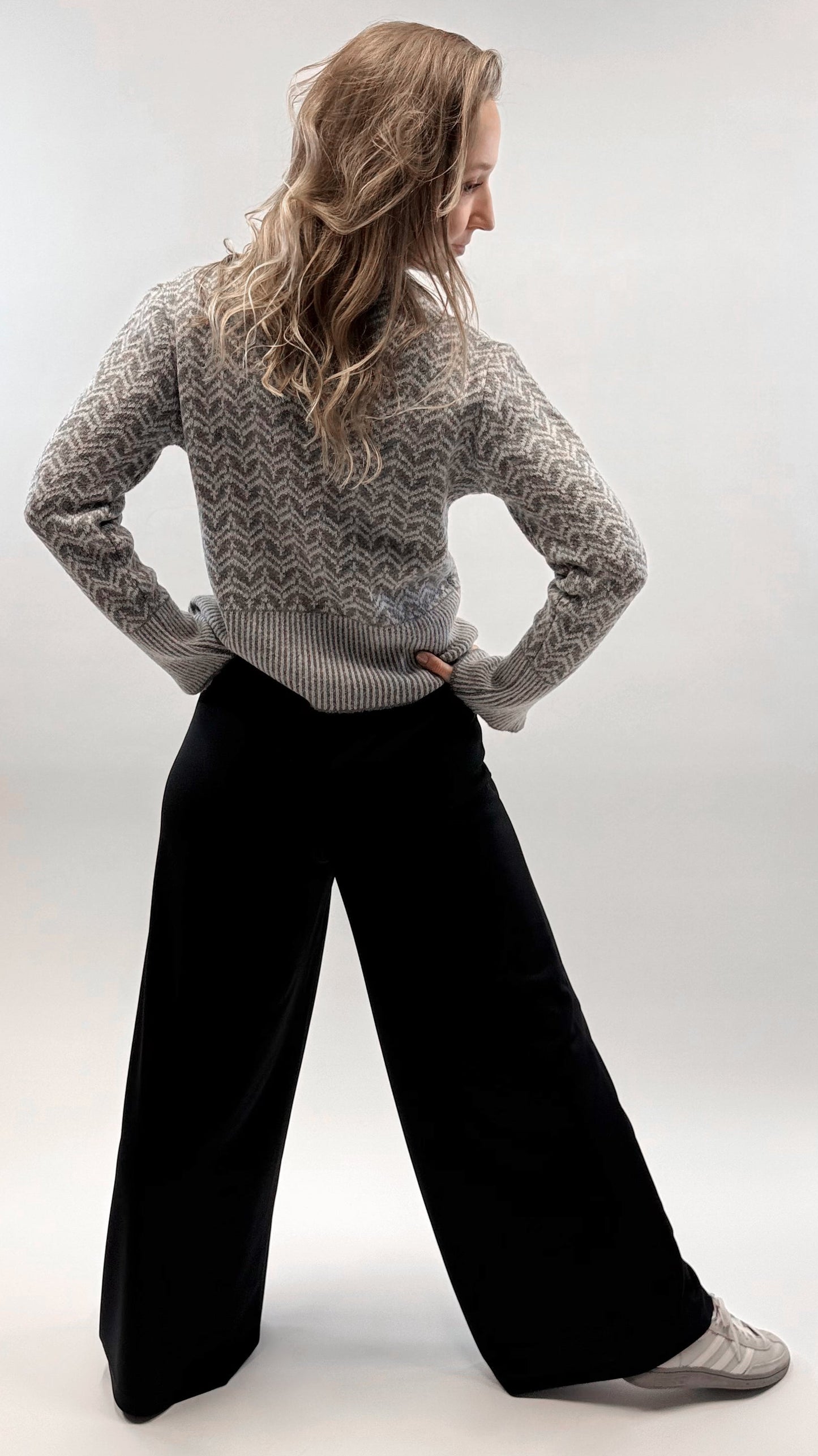 WIDE LEG STRETCH HOSE